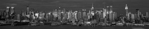 Richard Berenholtz - Manhattan Skyline, NYC (B&W)