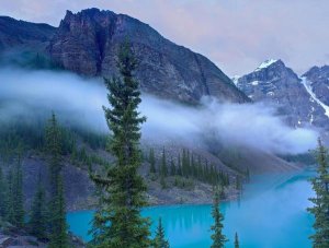 Tim Fitzharris - Moraine Lake in the Valley of Ten Peaks, Banff National Park, Alberta, Canada