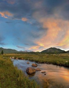 Tim Fitzharris - Sunset over river and peaks in Moraine Park, Rocky Mountain National Park, Colorado