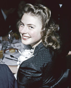 Hollywood Photo Archive - Ingrid Bergman