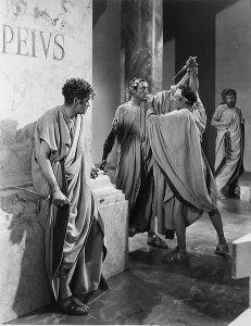Hollywood Photo Archive - Cleopatra - 1934