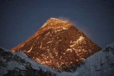 Colin Monteath - Southwest face of Mount Everest at sunset, Nepal