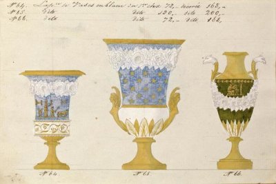 Honoré - Trois vases en blanc du 1er choix, ca. 1800-1820
