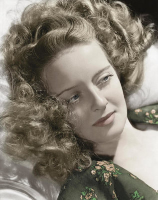 Hollywood Photo Archive - Bette Davis
