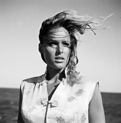 Hollywood Photo Archive - Ursula Andress - Dr. No