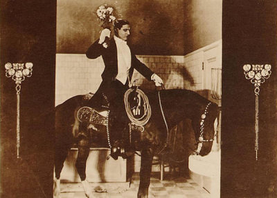 Hollywood Photo Archive - Tom Mix  - Chasin The Moon