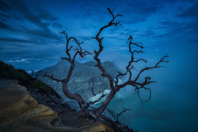 Eindrisaidmarcos - Blue Hour In Ijen Crater - Banyuwangi