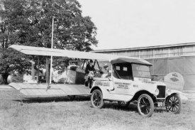 Unknown - Ford Towing Plane