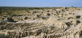 Tim Acker - Quartz sand dunes at The Walls of China, Mungo National Park in the Willandra Lakes, New South Wales, Australia