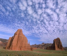Tim Fitzharris - Sandstone formations, Temples of the Sun and Moon, Capitol Reef National Park, Utah