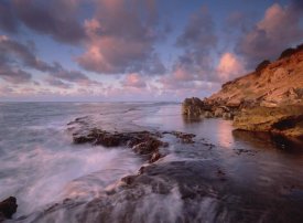 Tim Fitzharris - Dawn from the base of Makewehi Cliffs near Shipwreck Beach, Keoneloa Bay, Kauai, Hawaii
