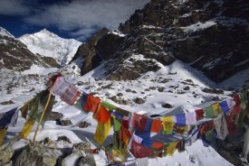 Colin Monteath - Prayer flags at five thousand meters, Gotcha la, Kangchenjunga, India