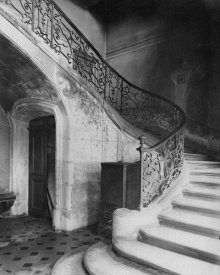 Eugène Atget - Paris, 1900 - Staircase, Hôtel de Brinvilliers, rue Charles V