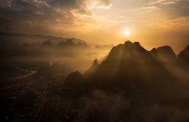 Nadav Jonas - Misty Sunrise