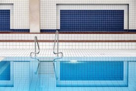 Renate Reichert - Swimming