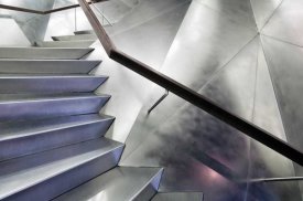 Linda Wride - No Right Angle