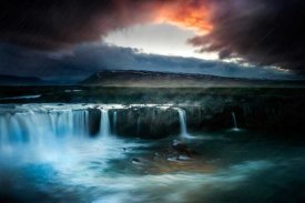 Ghizzi Panizza Alberto - Thunderstorm at Godafoss