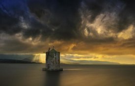 Krzysztof Browko - Storm Coming
