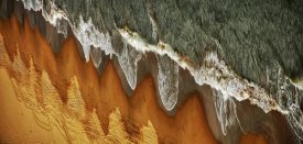 Jacek Stefan - The East China Sea Shore