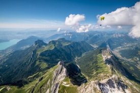 Tristan Shu - Flying above La Tournette with Francis Boehm 