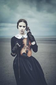 Magdalena Russocka - Shore...
