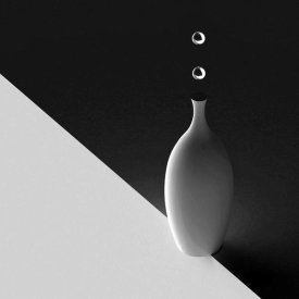 Antonyus Bunjamin (Abe) - The Vase