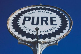 John Margolies - Pure gasoline sign, Route 73, Townsend, Tennessee