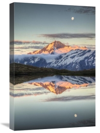 Colin Monteath - Mount Aspiring, moonrise over Cascade Saddle, Mount Aspiring National Park, New Zealand