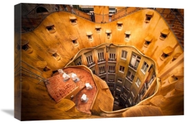 Nora De Angelli - Antoni Gauda­A??S La Pedrera