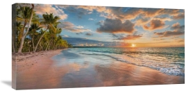 Pangea Images - Beach in Maui, Hawaii, at sunset