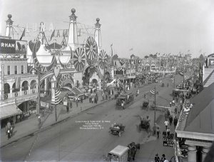 Irving Underhill - Luna Park and Surf Avenue, Coney Island, 1912