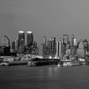 Richard Berenholtz - Manhattan Skyline, NYC (left)