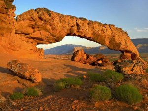 Tim Fitzharris - Sunset Arch, Escalante National Monument, Utah