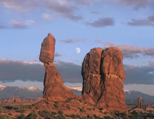 Tim Fitzharris - Moon over Balanced Rock, Arches National Park, Utah