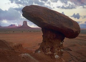 Tim Fitzharris - Mushroom Rock at North Window, Monument Valley, Arizona