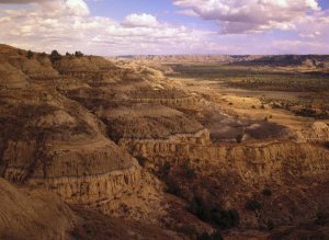 Tim Fitzharris - Badlands in Theodore Roosevelt National Park, North Dakota