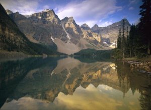 Tim Fitzharris - Wenkchemna peaks and moraine lake, Banff National Park, Alberta, Canada