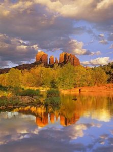 Tim Fitzharris - Cathedral Rock reflected in Oak Creek at Red Rock Crossing, Red Rock State Park near Sedona, Arizona