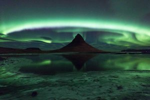 Philip Eaglesfield - Kirkjufell Aurora