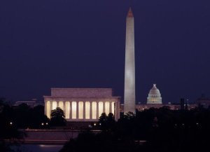 Carol Highsmith - Our treasured monuments at night, Washington D.C.