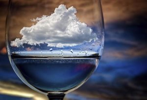 Chechi Peinado - Cloud In A Glass