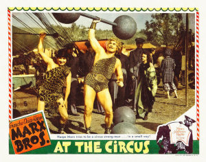 Hollywood Photo Archive - Marx Brothers - At the Circus 05