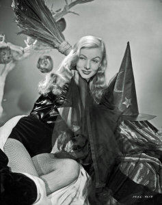 Hollywood Photo Archive - I Married a Witch - Veronica Lake