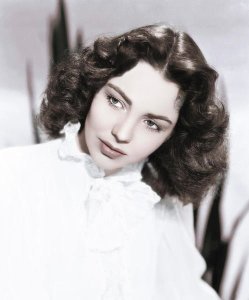 Hollywood Photo Archive - Jennifer Jones