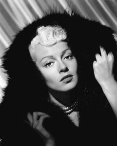 Hollywood Photo Archive - Lana Turner