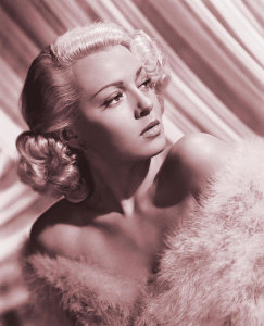 Hollywood Photo Archive - Lana Turner