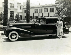 Hollywood Photo Archive - Marlene Dietrich, 1935