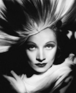 Hollywood Photo Archive - Marlene Dietrich