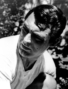 Hollywood Photo Archive - Cary Grant