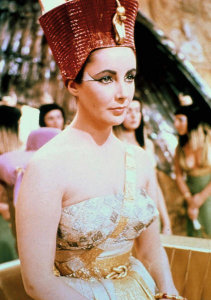 Hollywood Photo Archive - Elizabeth Taylor - Cleopatra